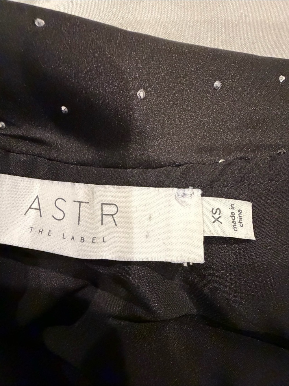 NWOT Astr Black Off-Shoulder Long Sleeve Top with Dots Size XS - Picture 2 of 7